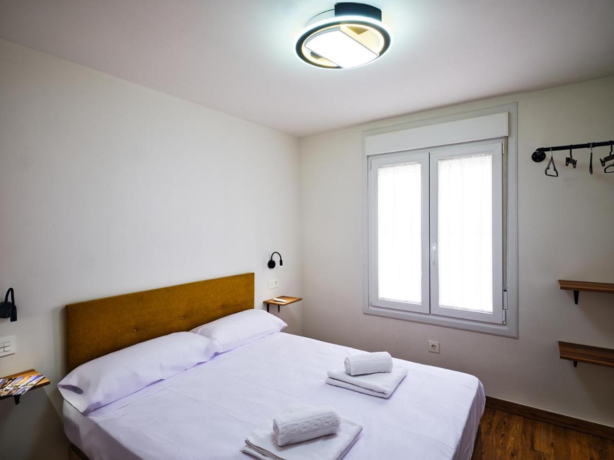 Leo Home- Bright & Centric 3 Bedrooms Apartment With Private Parking Included Malaga Bagian luar foto