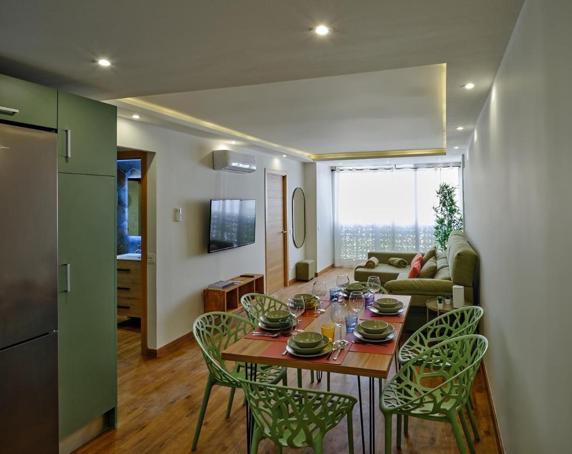 Leo Home- Bright & Centric 3 Bedrooms Apartment With Private Parking Included Malaga Bagian luar foto