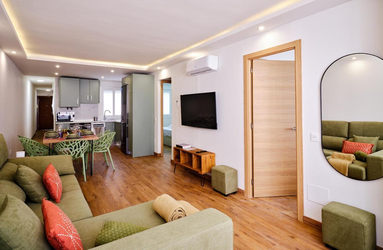 Leo Home- Bright & Centric 3 Bedrooms Apartment With Private Parking Included Malaga Bagian luar foto