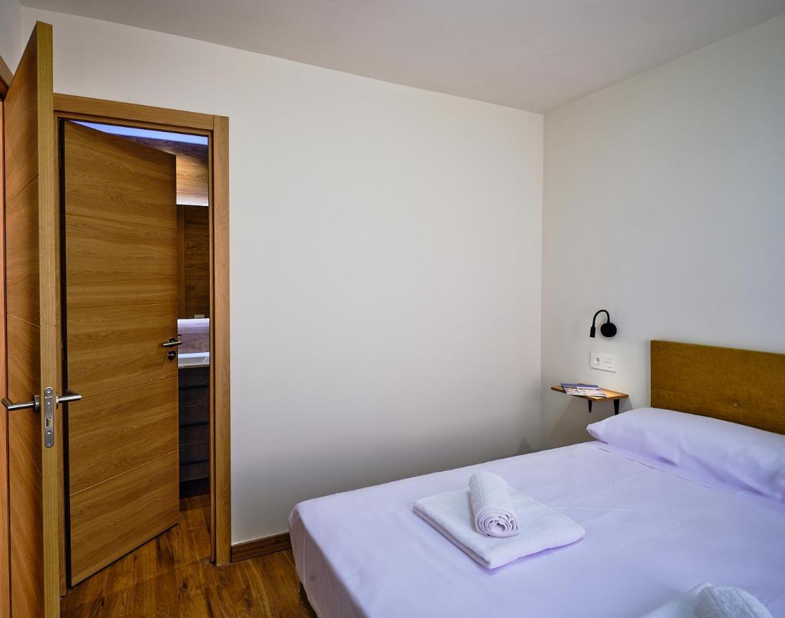 Leo Home- Bright & Centric 3 Bedrooms Apartment With Private Parking Included Malaga Bagian luar foto