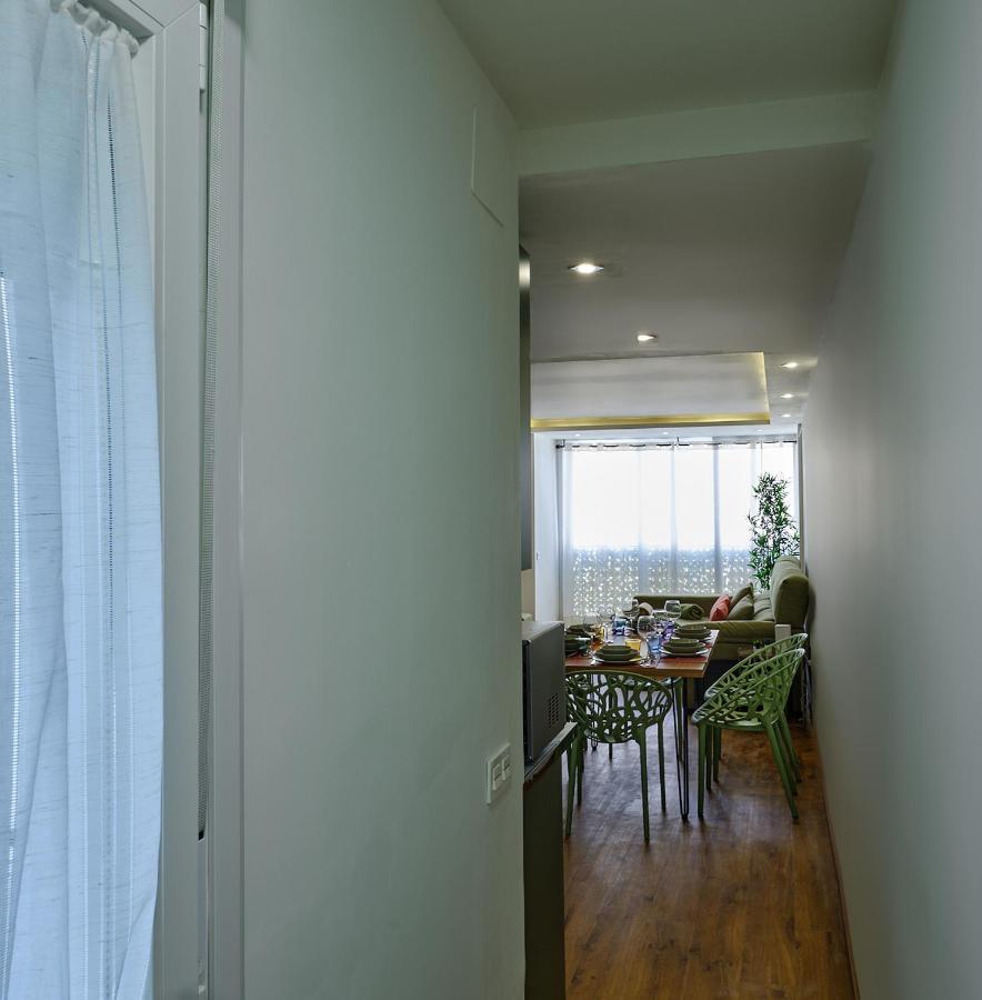 Leo Home- Bright & Centric 3 Bedrooms Apartment With Private Parking Included Malaga Bagian luar foto
