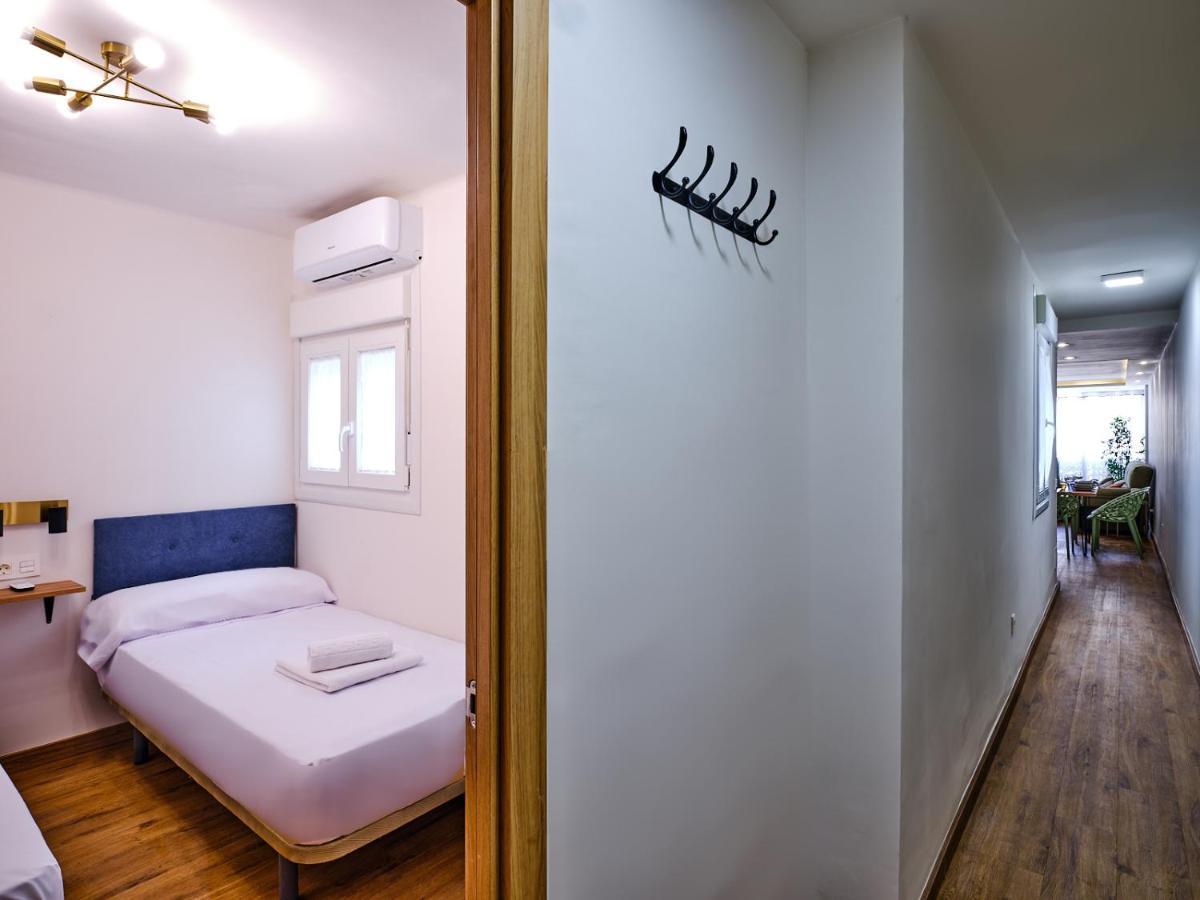 Leo Home- Bright & Centric 3 Bedrooms Apartment With Private Parking Included Malaga Bagian luar foto